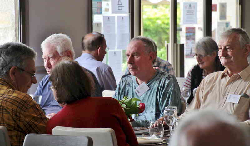 3_2 27 08 (Stephan).jpg - ... mais on écoute les autres.